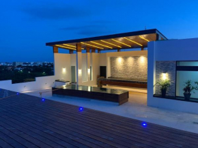 Amazing 2BR Apartment in Playa del Carmen With Rooftop Pool and Garden